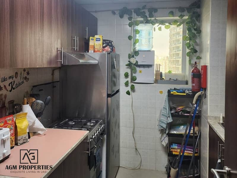 Chiller Free | Prime Location | Decent - Image 7