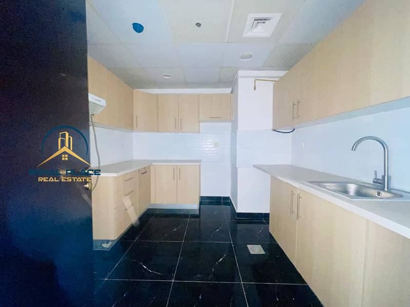 Spacious 3BR + Maids | Closed Kitchen | Near To Mall