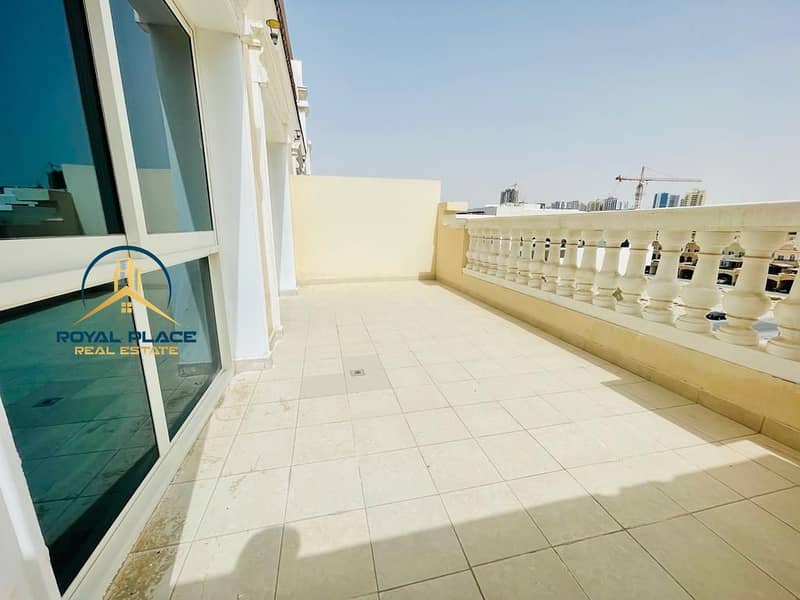 Spacious 3BR + Maids | Closed Kitchen | Near To Mall - Image 7