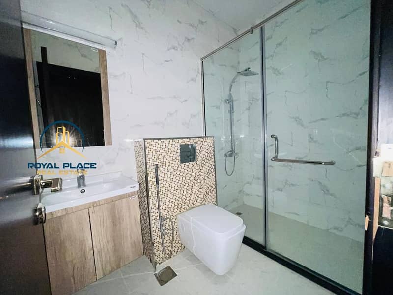 Spacious 3BR + Maids | Closed Kitchen | Near To Mall - Image 12