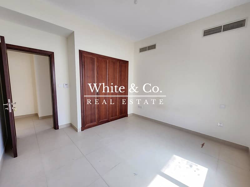 Modern | Well Maintained | Unfurnished - Image 7