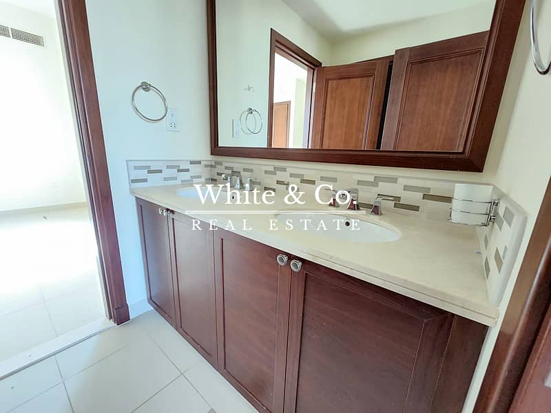 Modern | Well Maintained | Unfurnished - Image 12