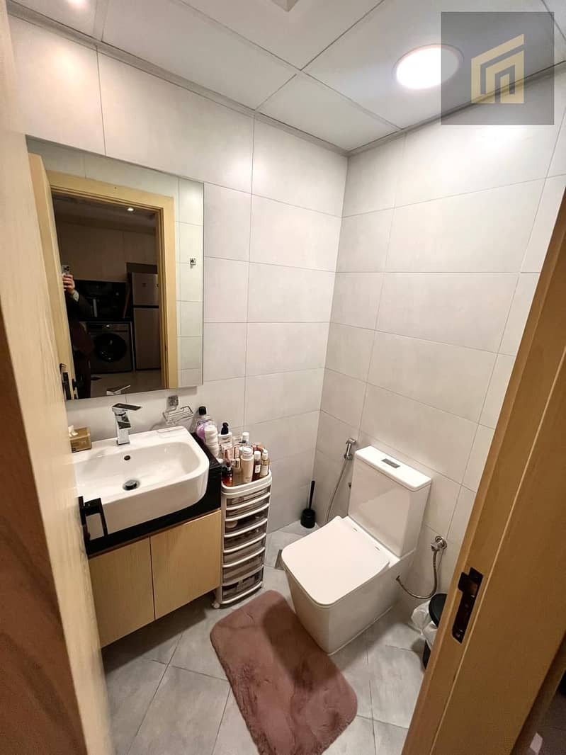 Modern 1-BHK Apartment–CREEK VIEW | SPACIOUS APARTMENT | Binghatti Avenue, - Image 9