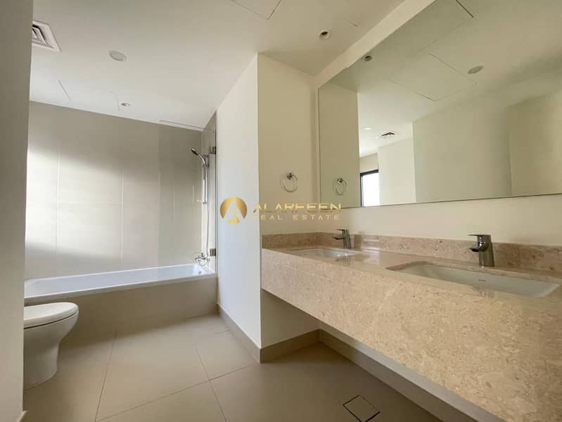 Upgraded to 4 Bedroom | Chiller Free | On the Park - Image 10