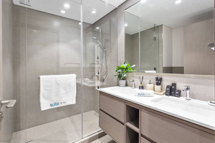 Downtown Luxe Retreat | Modern 2BR Facing Burj Khalifa - Image 9