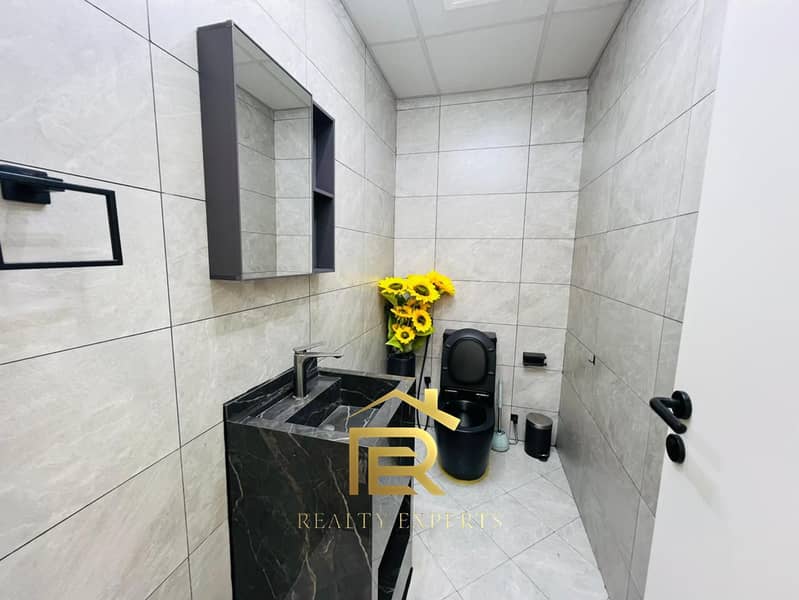 EXQUISITE 1BHK | FULLY FURNISHED | READY TO MOVE - Image 11