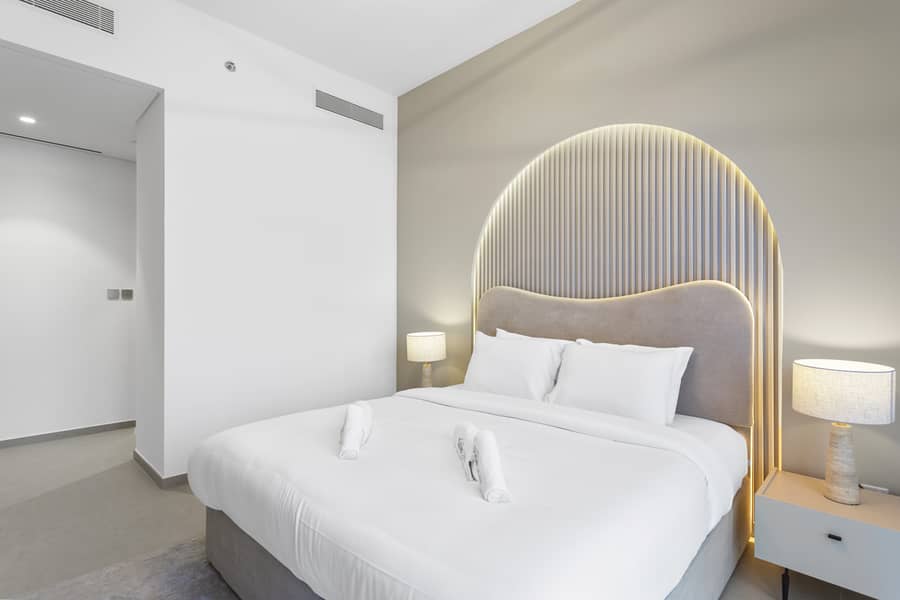 Downtown Luxe Retreat | Modern 2BR Facing Burj Khalifa - Image 10