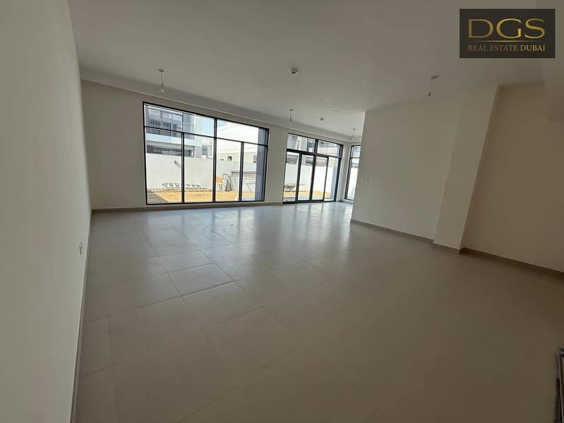 5BR with Maid and study rooms | Landscaped - Image 12