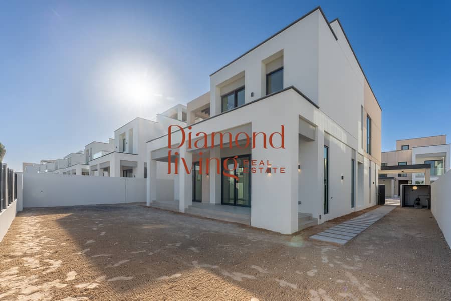 Park View Close to Amenities Multiple Options - Image 18