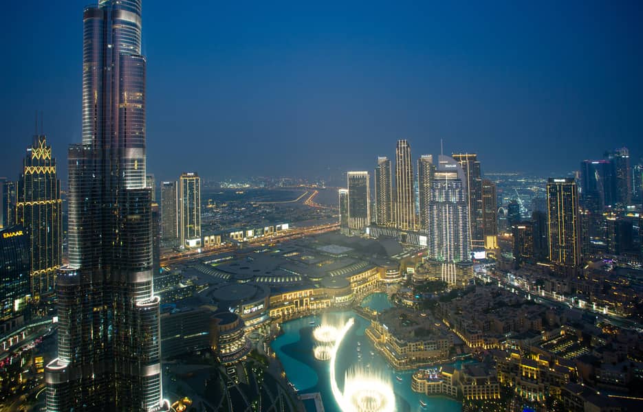 Downtown Luxe Retreat | Modern 2BR Facing Burj Khalifa - Image 16