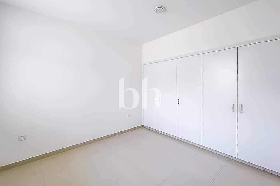 Vacant Soon | Prime Location | Single Row - Image 9