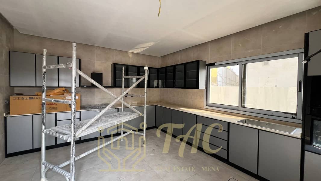 Brand New villa for rent in the Al Khawaneej area, consisting of 4 master bedrooms. - Image 9