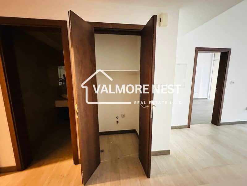 Spacious I Premium finishing I Best pick - Image 13