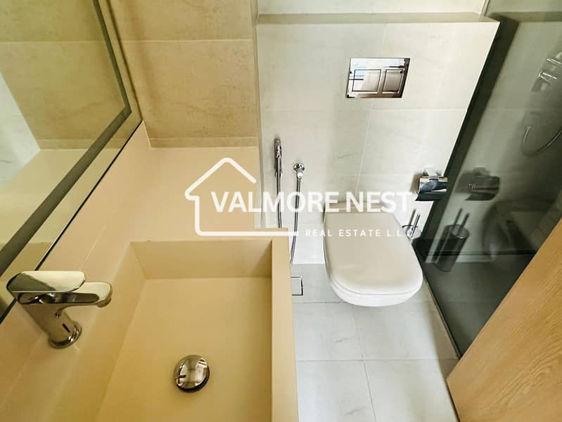 Spacious I Premium finishing I Best pick - Image 15