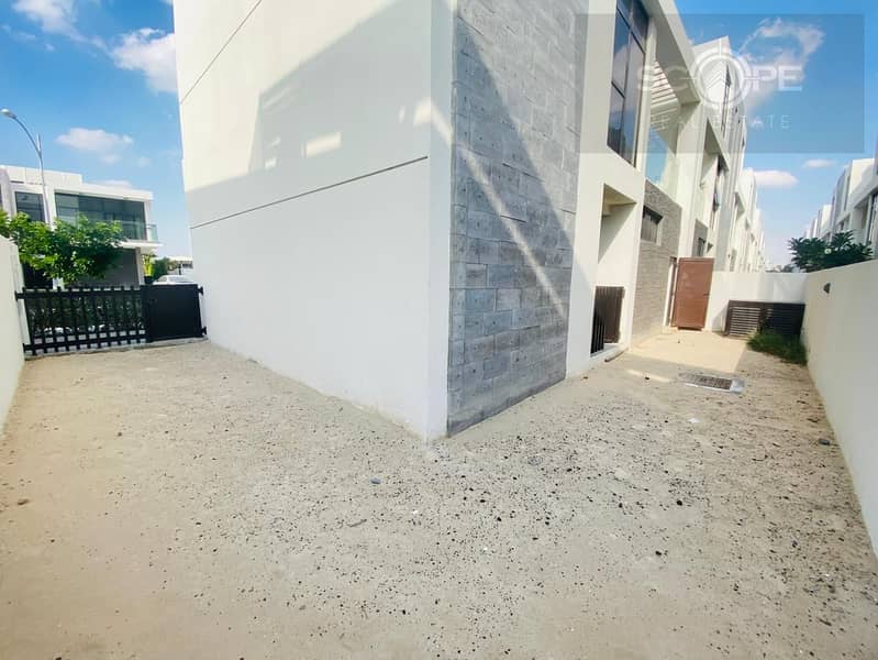 3 Bed + Maids | G+2 | Modern Villa - Image 20