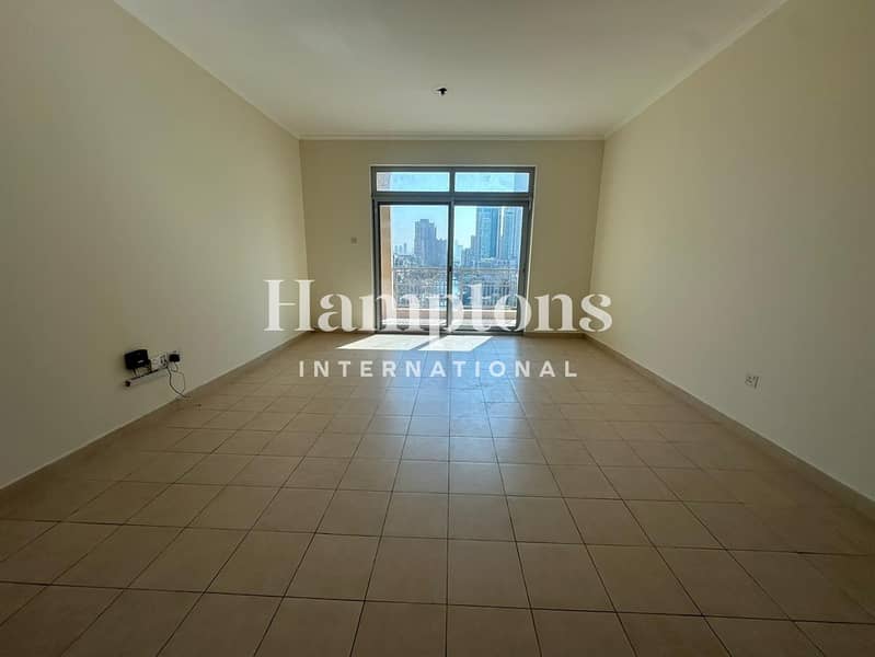 HIGH FLOOR | LAKE VIEW | SPACIOUS