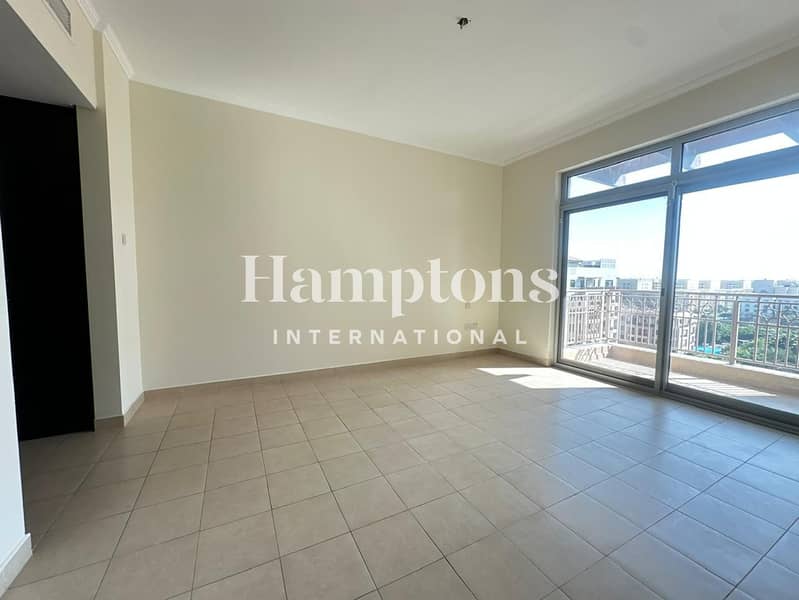 HIGH FLOOR | LAKE VIEW | SPACIOUS