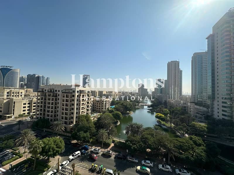 HIGH FLOOR | LAKE VIEW | SPACIOUS - Image 19