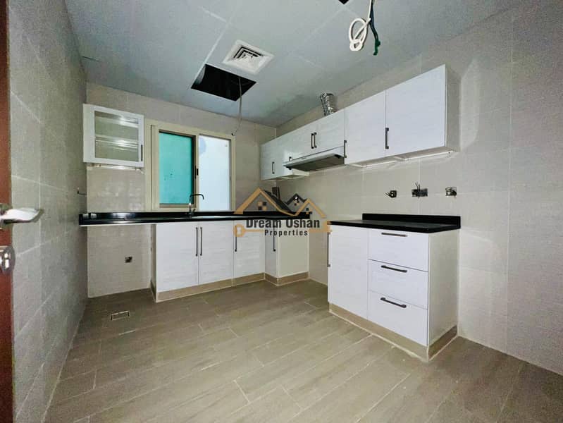 Specious 2BHK+Balcony / Near To Metro / Renovated