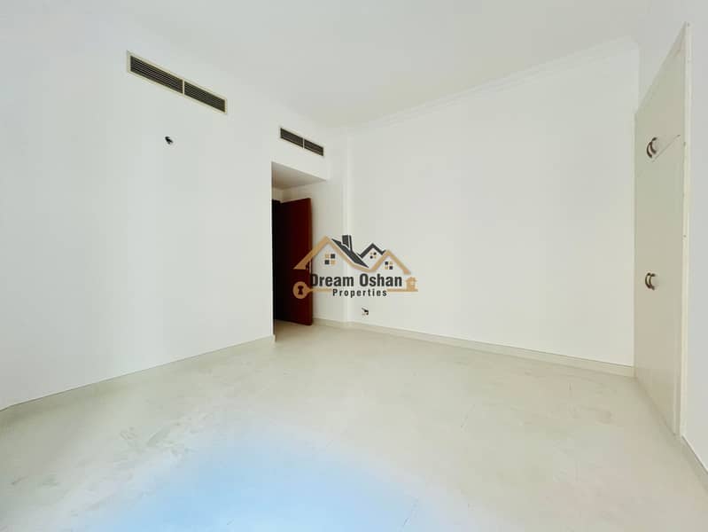 Specious 2BHK+Balcony / Near To Metro / Renovated - Image 7