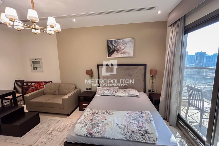 Burj Khalifa View | Vacant | Mid Floor