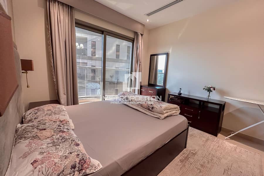 Burj Khalifa View | Vacant | Mid Floor