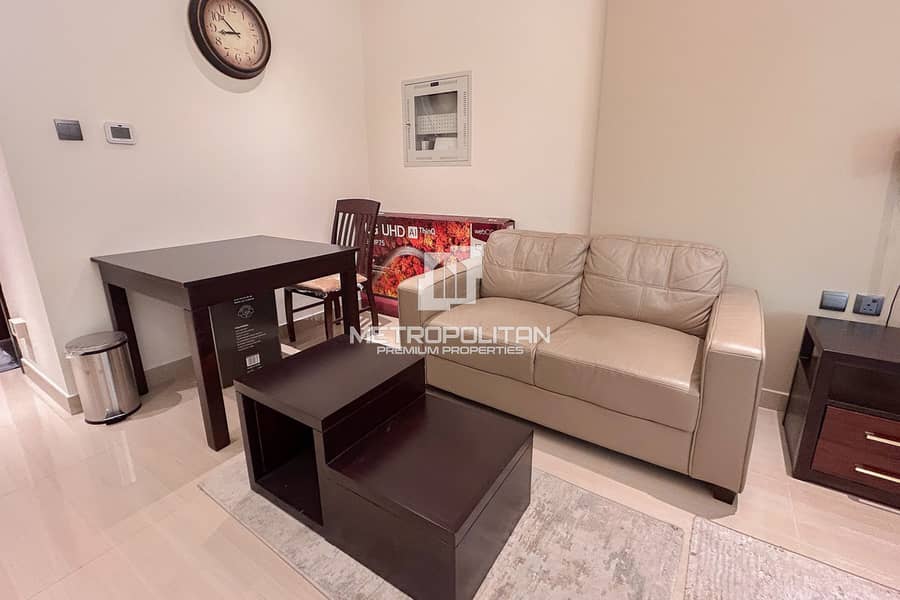 Burj Khalifa View | Vacant | Mid Floor - Image 9