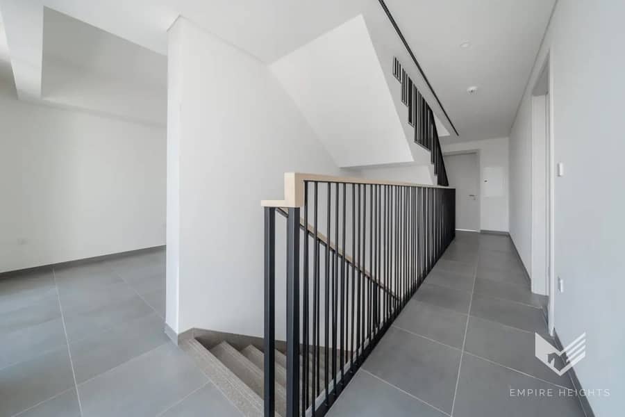 Spacious | Luxurious | Near Park - Image 16