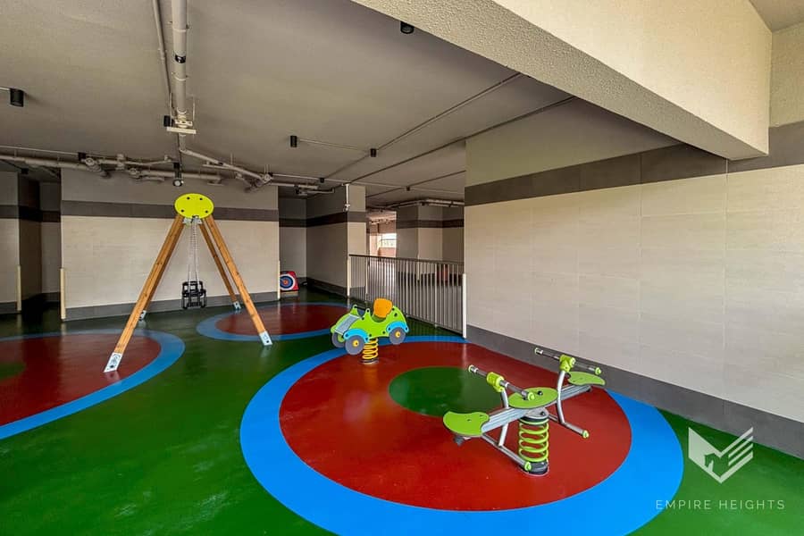 High Floor | Fully Furnished | Prime Location - Image 17