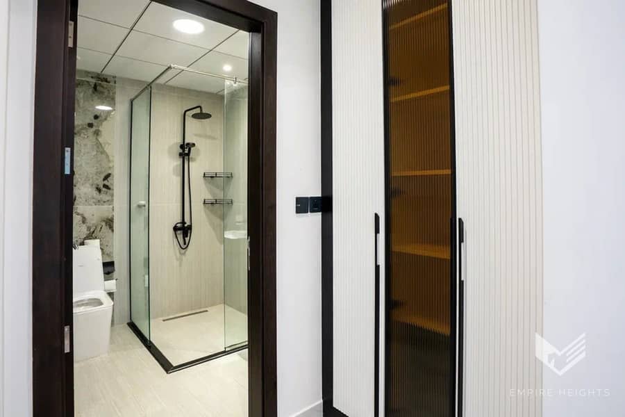 1BR Furnished | Prime Location | Upgraded - Image 10