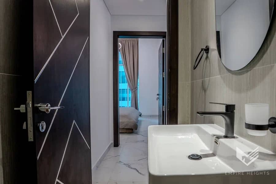 1BR Furnished | Prime Location | Upgraded - Image 11