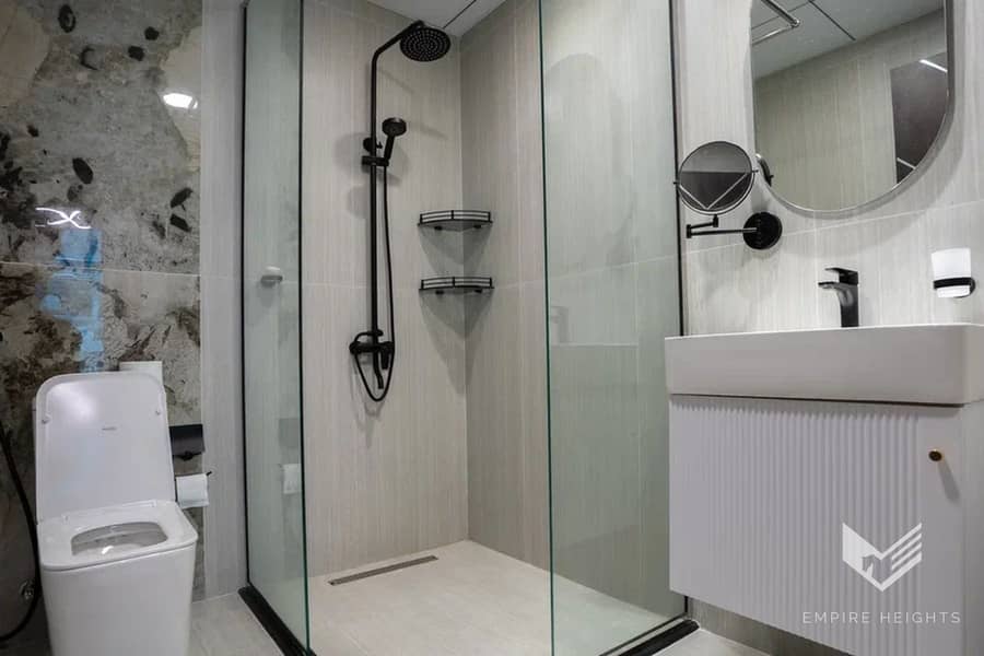 1BR Furnished | Prime Location | Upgraded - Image 12