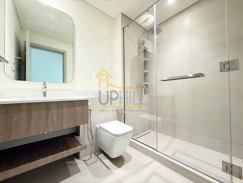 Brand New - Bright 4 Beds TH Ready Now - Image 12