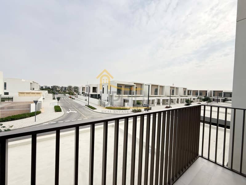 Brand New - Bright 4 Beds TH Ready Now - Image 19