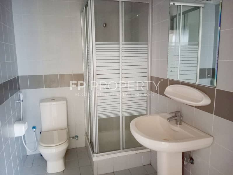 Spacious and Bright |Good Deal |Best Community - Image 11