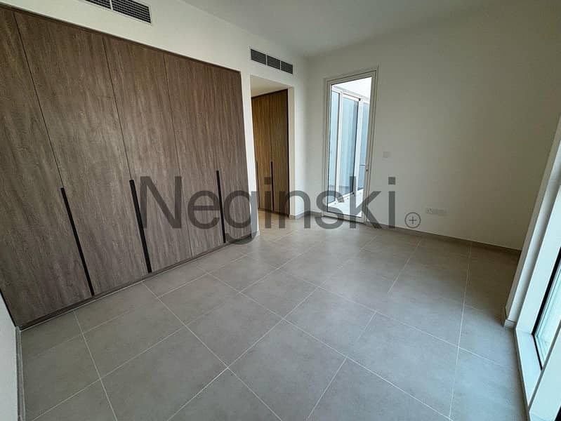 SINGLE ROW | 4 BED + MAIDS | AVAILABLE NOW - Image 11