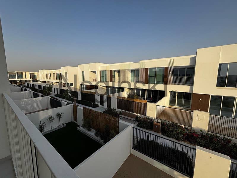 SINGLE ROW | 4 BED + MAIDS | AVAILABLE NOW - Image 18