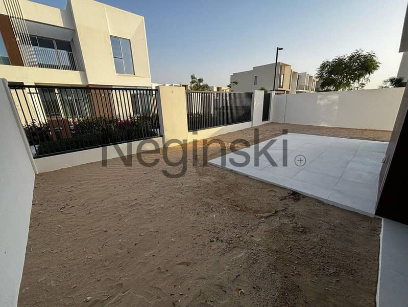 SINGLE ROW | 4 BED + MAIDS | AVAILABLE NOW - Image 22