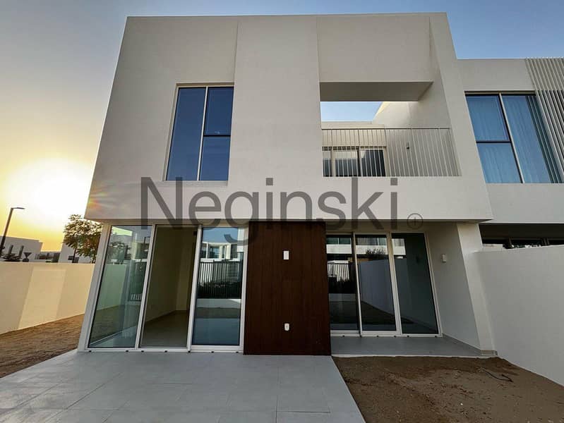 SINGLE ROW | 4 BED + MAIDS | AVAILABLE NOW - Image 25