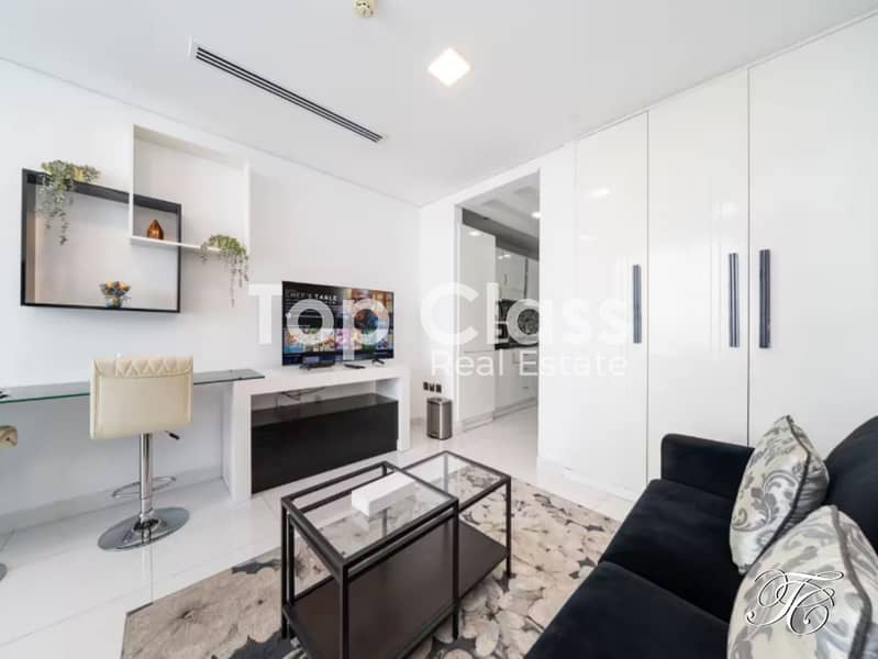 Upgraded | Vacant on Transfer | High-Floor Studio