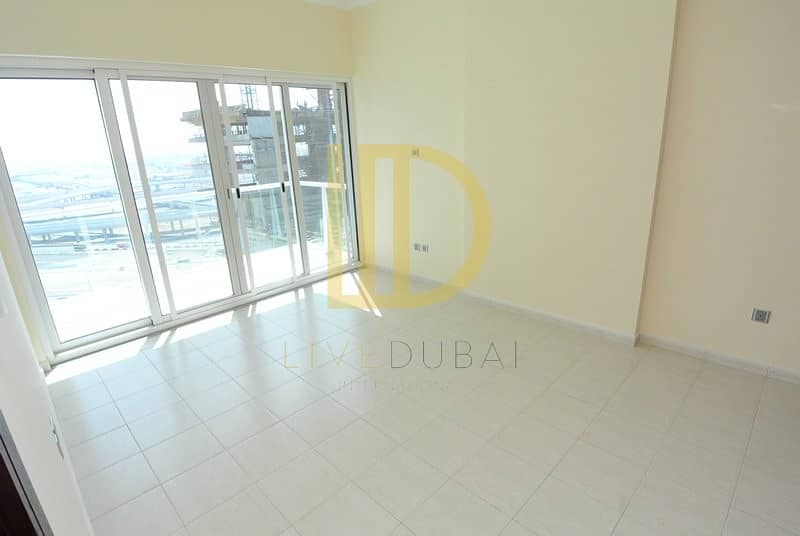 Spacious - Lake View - Balcony - High Floor - Image 7