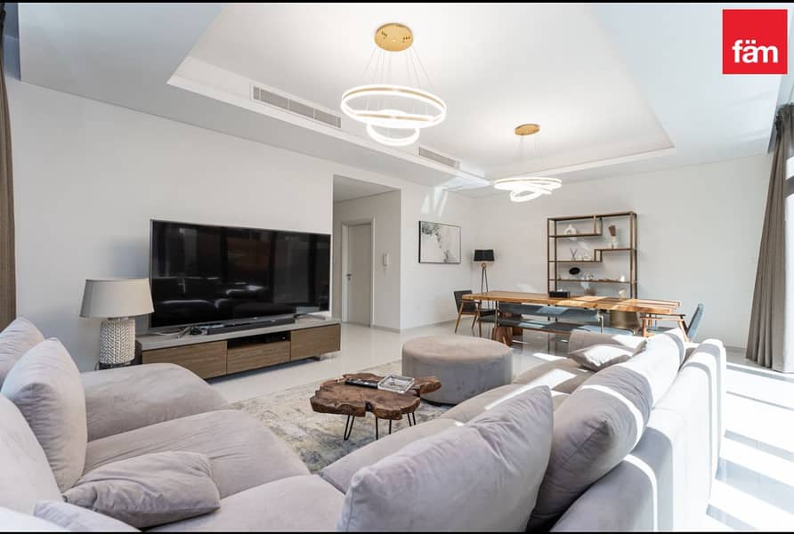 Vacant | Closed Kitchen | Large Layout