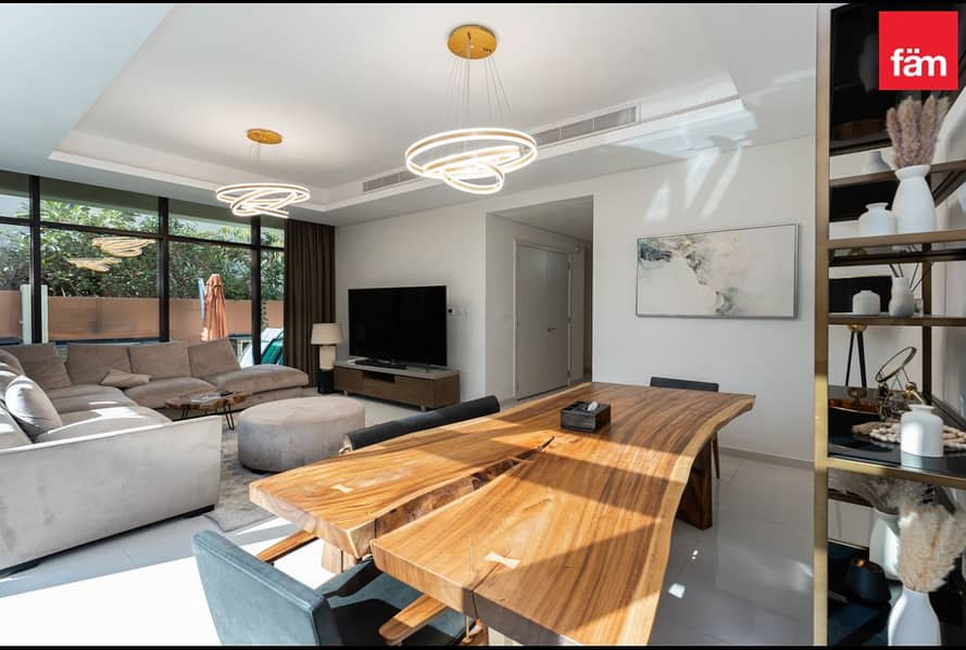 Vacant | Closed Kitchen | Large Layout