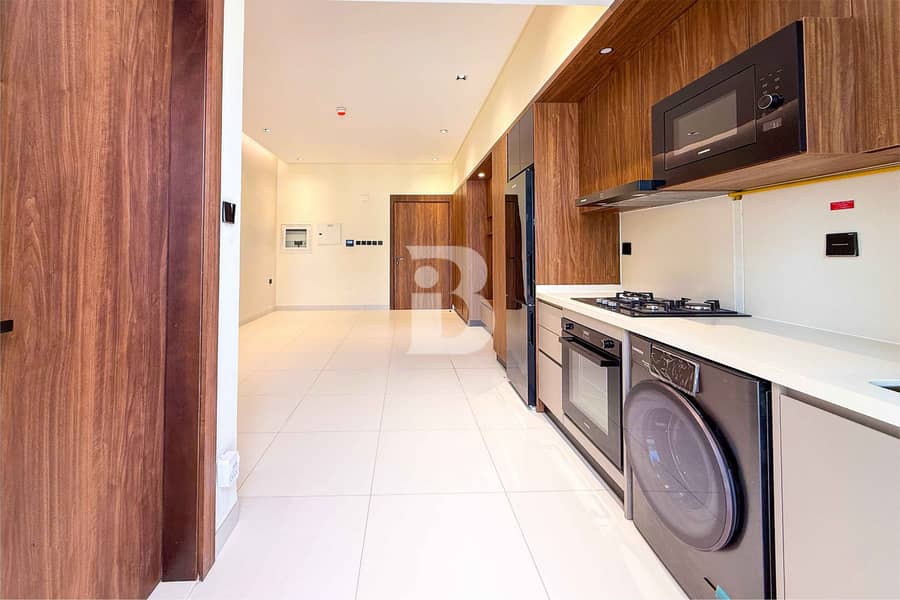 Semi Furnished | Ready To Move | Spacious | Vacant - Image 11