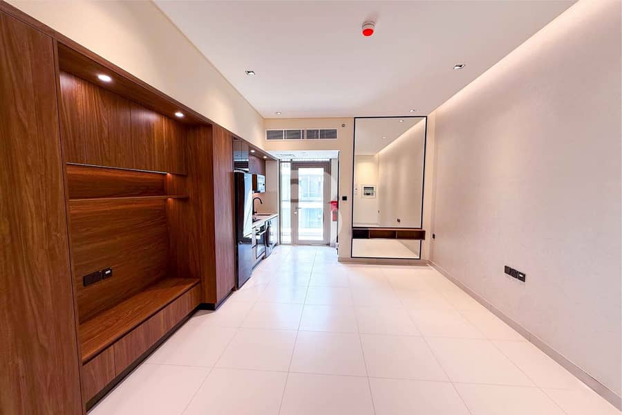 Semi Furnished | Ready To Move | Spacious | Vacant - Image 12