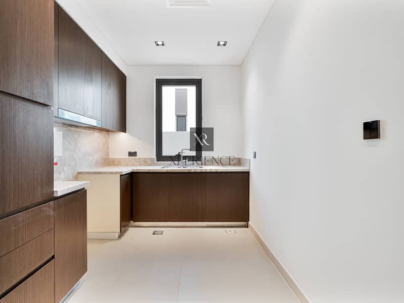 Brand New 5BR | Park Facing And Roof Terrace | G+2 - Image 11