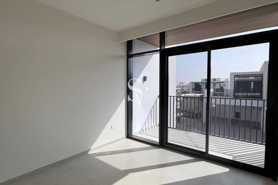 Good Location | Single Row | Ready to Move In - Image 7