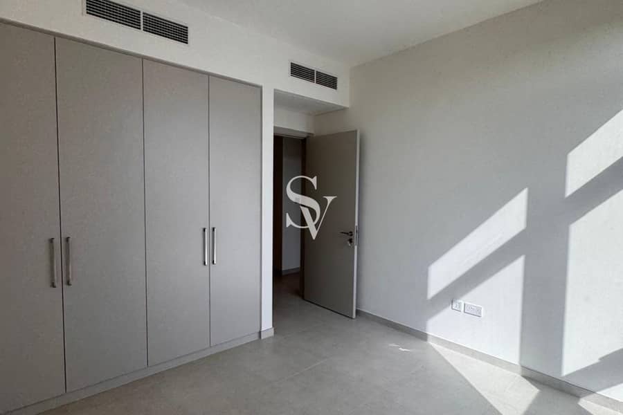 Good Location | Single Row | Ready to Move In - Image 9