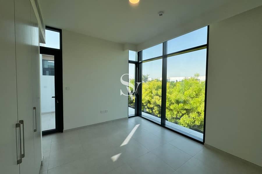 Good Location | Single Row | Ready to Move In - Image 14