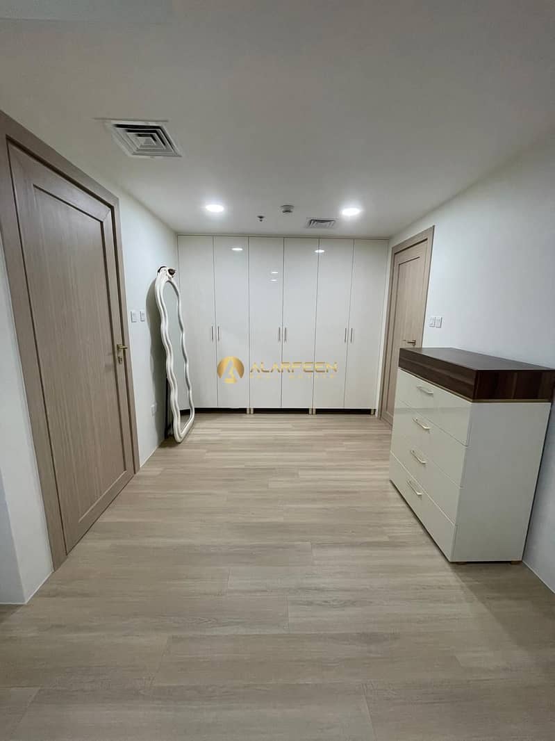 Fully furnished | Chiller-free | upgraded renovated